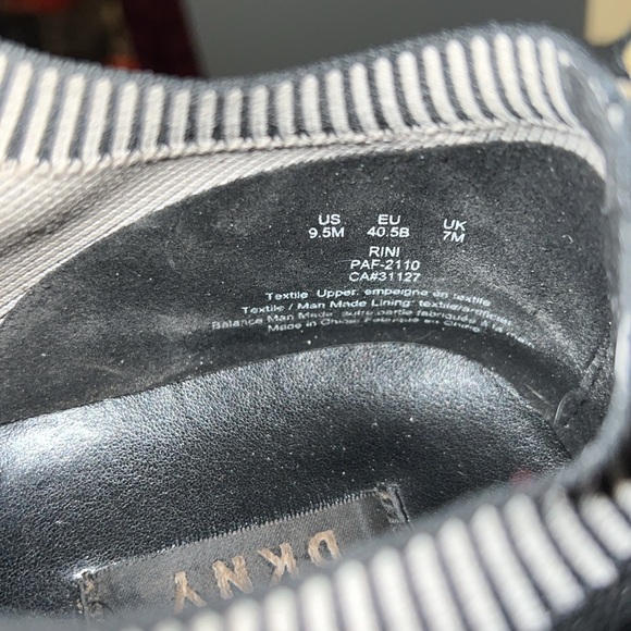 DKNY Donna Karen men’s slip on sneakers - Picture 5 of 5